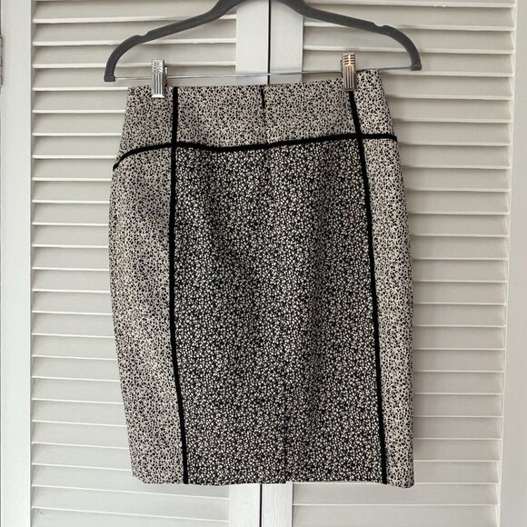 HALSTON HERITAGE 2 DOTTED JACQUARD PENCIL STRETCH SKIRT KHAKI MULTI - Picture 7 of 12